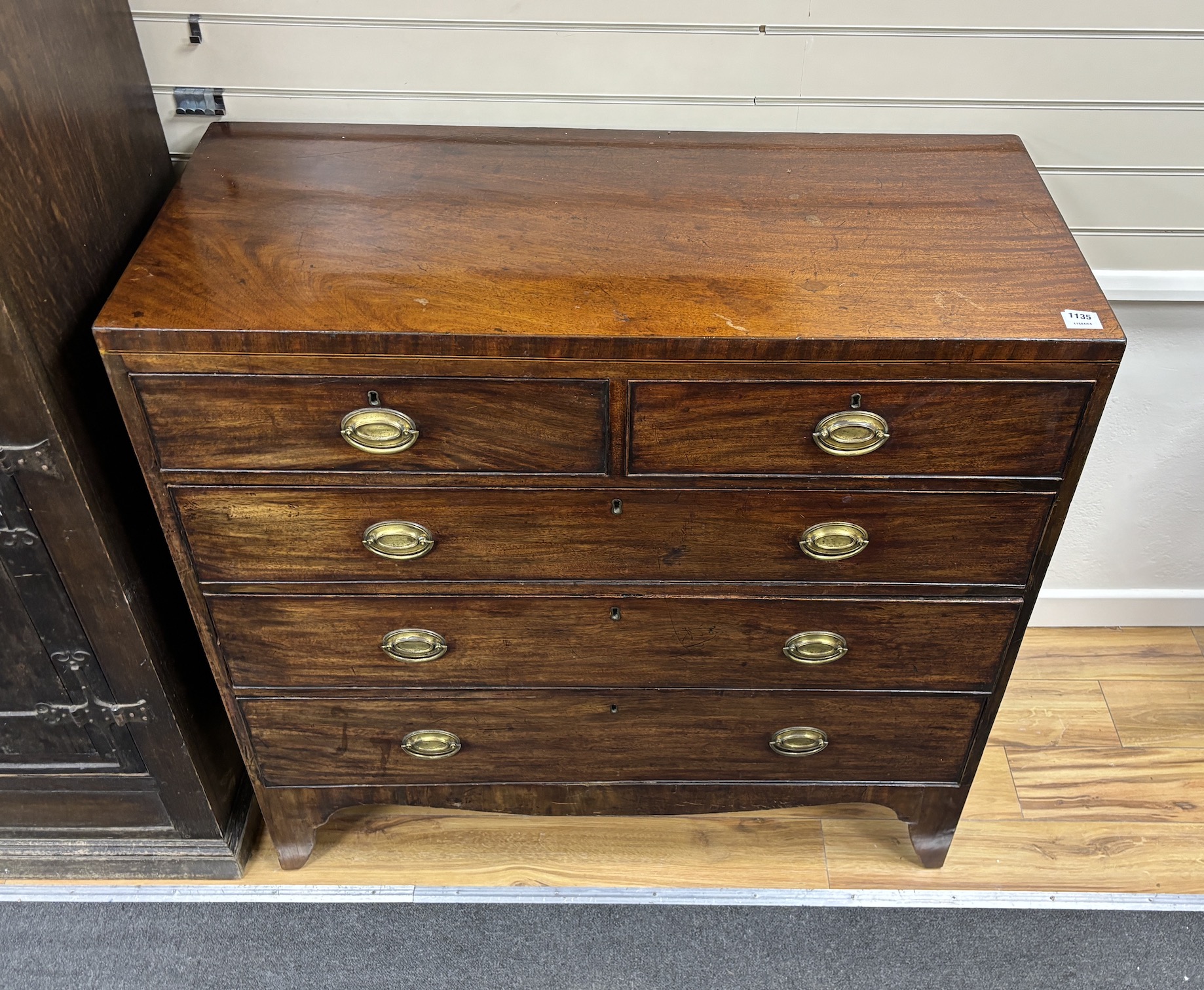 A Regency mahogany chest of drawers, width 113cm, depth 50cm, height 111cm